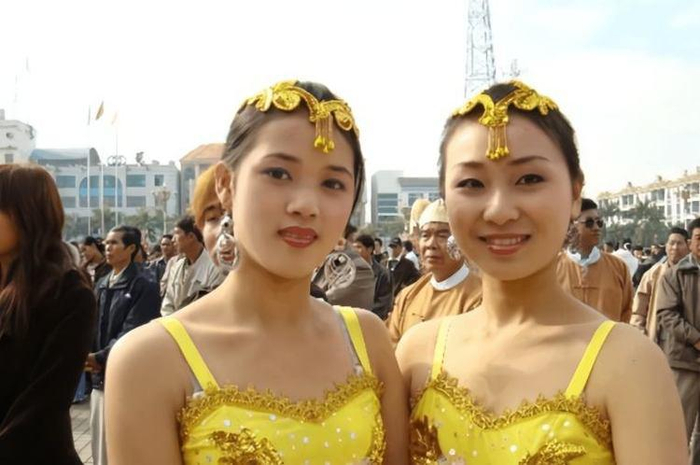 缅甸富人区的女孩，各个肤白貌美，为何当地人不敢娶？原因很现实
