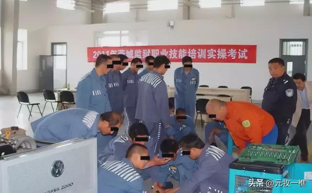吴亦凡监狱生活曝光，入狱半年申请出书。他的粉丝还在等他归来