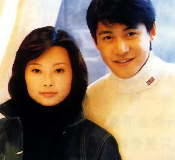 富商徐威宠了袁立12年，为何后来转身迎娶世界冠军张怡宁？
