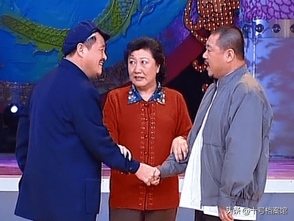 深扒后才发现，被传众叛亲离、爱财如命的赵本山，风光背后有心酸