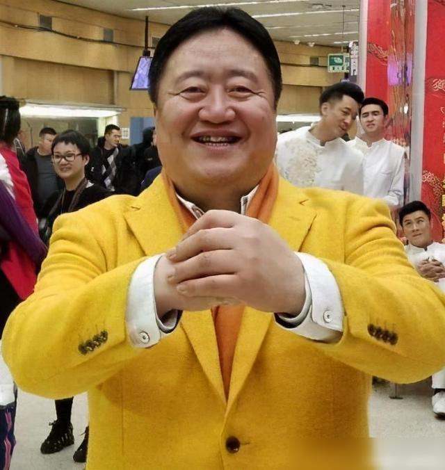春晚“钉子户”,坐看春晚观众席19年,网友:年年都有他