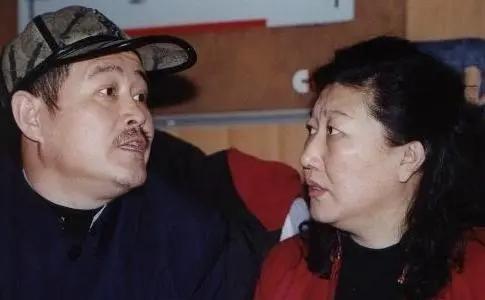 师徒反目!娇娇官宣退出本山传媒,赵本山为何屡次因财失和?