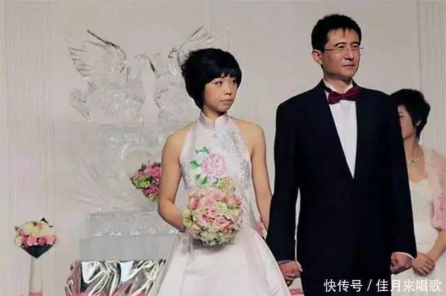 徐威与袁立相恋12年育有子,为何突然情定张怡宁,内情令人意外