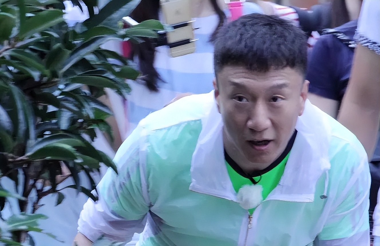 他如何从娱乐圈公认的“大哥”,到如今不讨人喜欢的“综艺咖”?