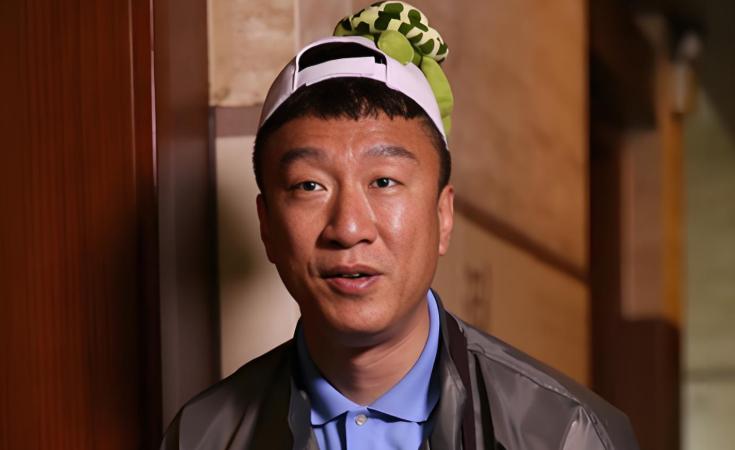 他如何从娱乐圈公认的“大哥”,到如今不讨人喜欢的“综艺咖”?