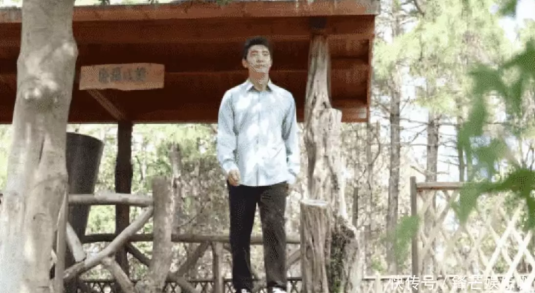 人前光鲜人后辛酸,从央视主持到带货网红,涂经纬已走上另一条路