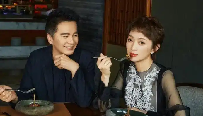 60岁依旧风采:他成名后的婚姻风波,离婚背后的心酸故事!