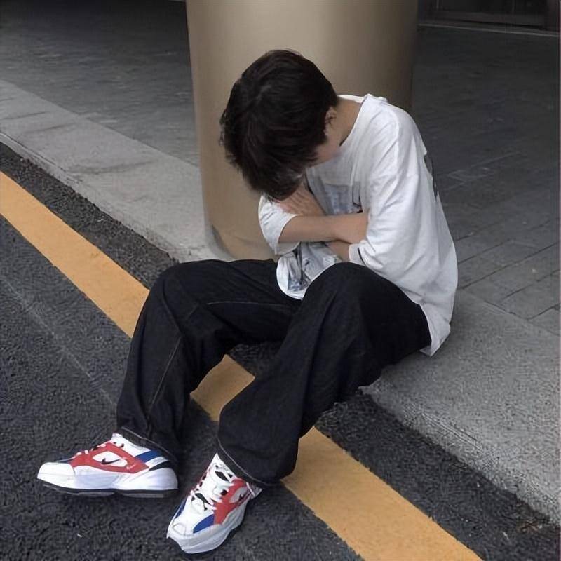 男性被强奸,该怎么办?我15岁被强奸,至今走不出来