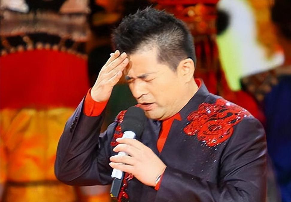 从“央视名嘴”到“农村大爷”,已被封杀8年的毕福剑到香港捞金