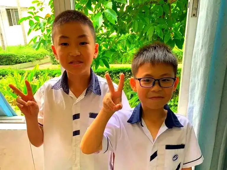 夸奖同学和老师的闪光点