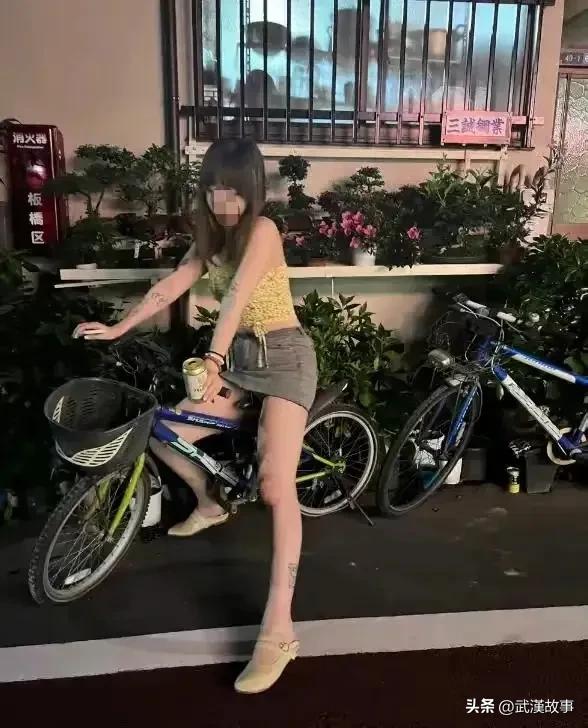 扬州事件女主释出：坦然面对性感照曝光，网络哗然