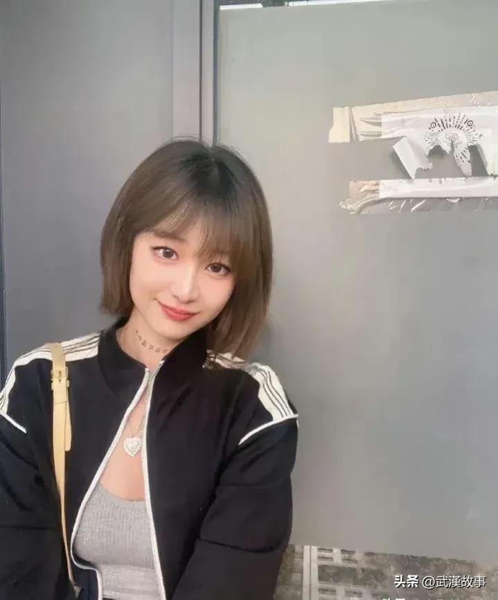 扬州事件女主释出：坦然面对性感照曝光，网络哗然