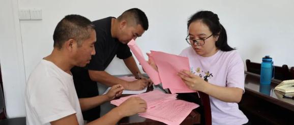 江西泰和县发生重大刑事案件！嫌犯曾拖带血行李箱打车被识破？警方发布协查通报……