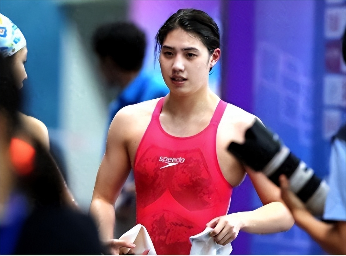 女运动员“难以启齿”的心酸：赛前刮毛、赛时忍剧痛、赛后扯泳衣