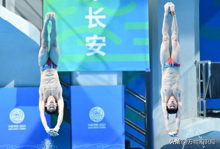 跳水男队员的“难言之隐”：刮体毛是基本要求，泳裤太小备受关注