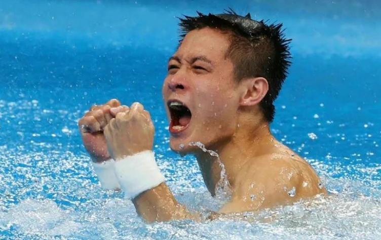 跳水男队员的难言之隐:刮体毛是基本要求，泳裤太小容易被关注