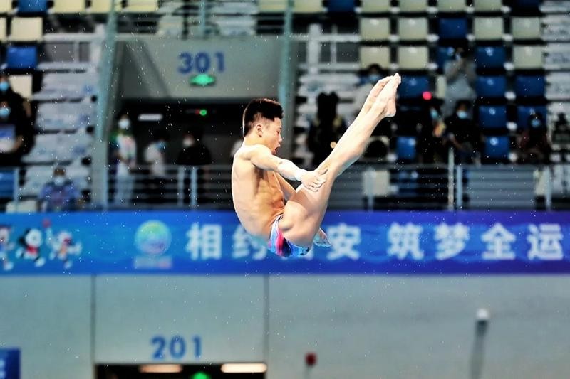 跳水男队员的难言之隐:刮体毛是基本要求，泳裤太小容易被关注