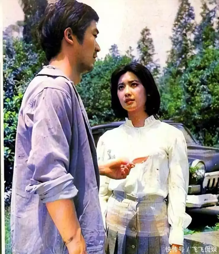 她是张国立前妻，老公移情别恋后她默默放手，现在67岁还是一个人