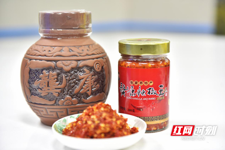 火火火！永定书记妙语直播“莓”好“腊”香引来百万订单