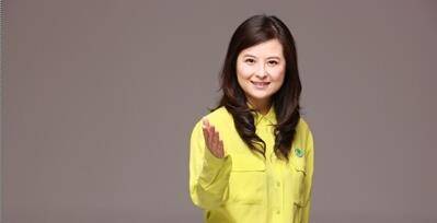 因咳血重思人生的张泉灵，离开电视后，今47岁形象再颠覆