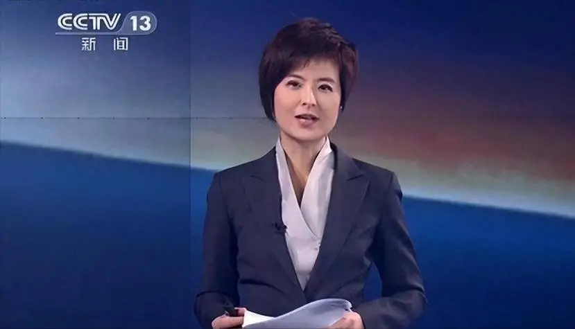 “央视一枝花”张泉灵，嫁大18岁李铁为妻，投资147万怒赚1.2亿