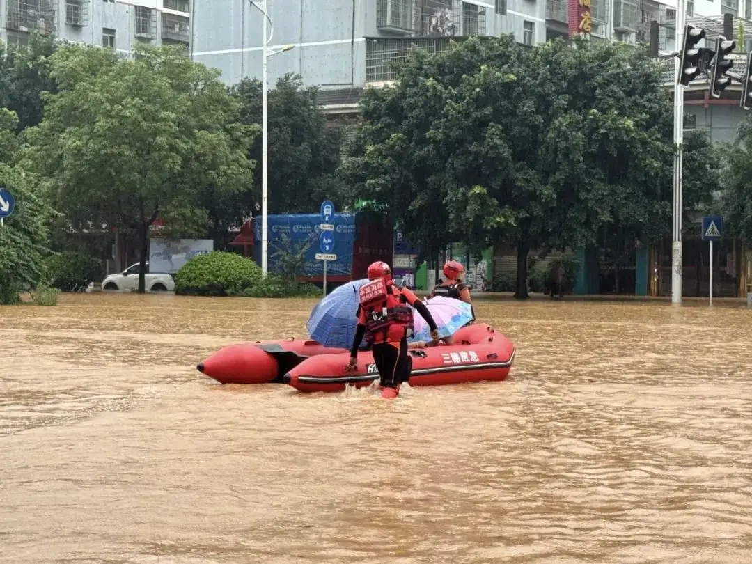 抢险救灾·先锋力量 | 洪水践初心 热血铸使命——黔东南州消防救援支队抗洪抢险救援行动纪实