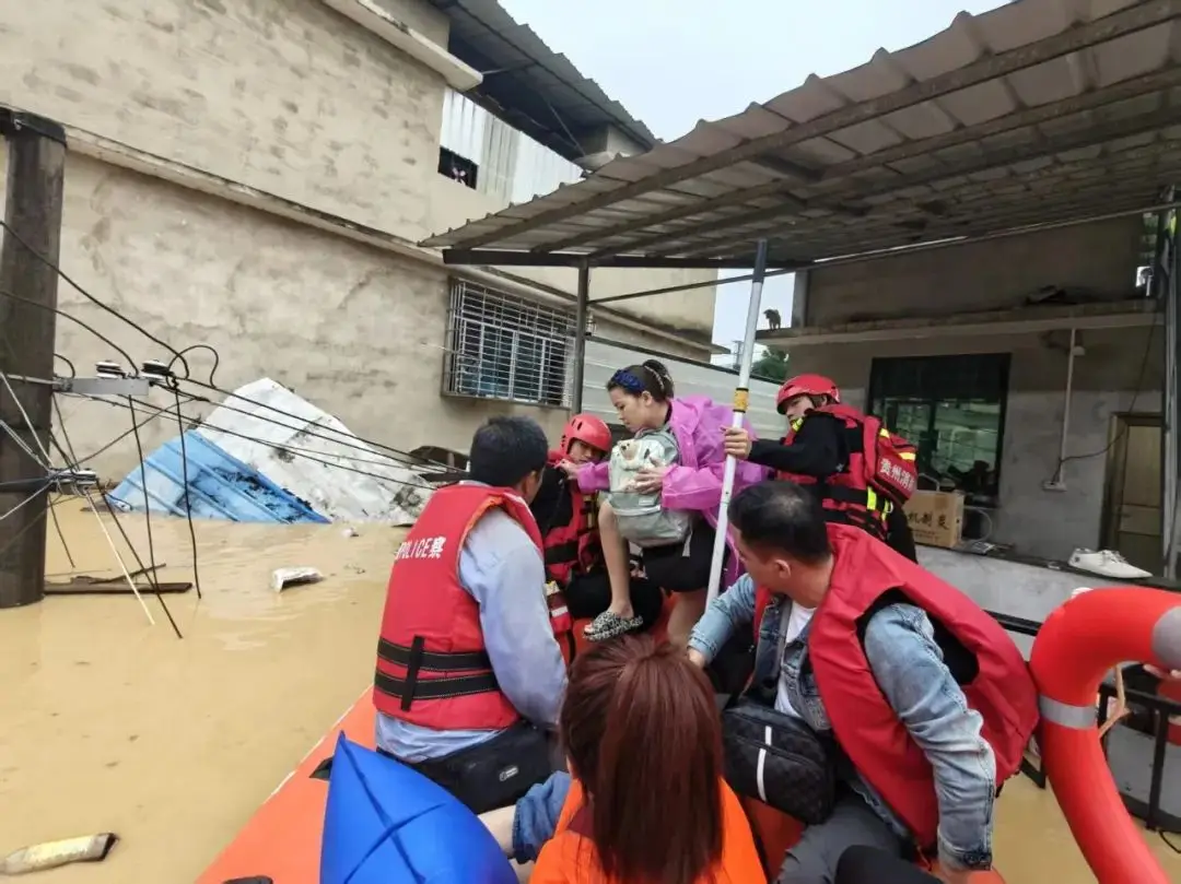 抢险救灾·先锋力量 | 洪水践初心 热血铸使命——黔东南州消防救援支队抗洪抢险救援行动纪实