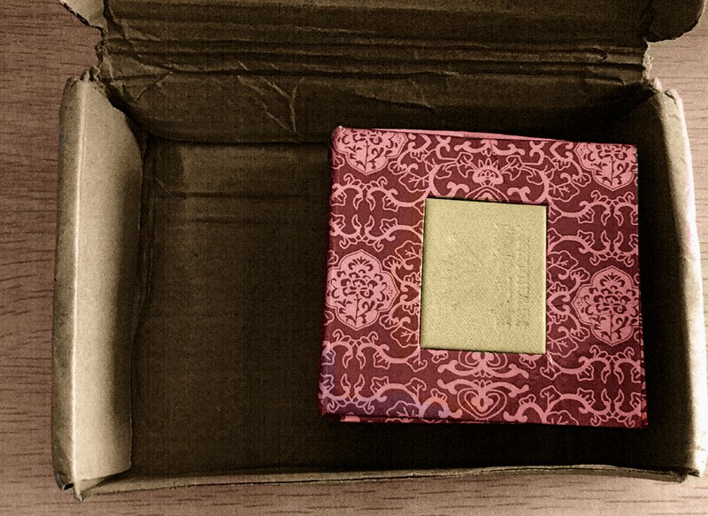 支付百元到付款，收到的却是地摊货……“盲发快递”背后是诈骗！