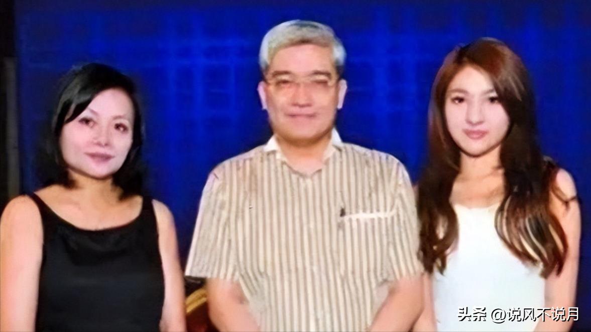 善恶终有报!包养空姐、巧骗情妇900万的郎咸平,如今自食恶果