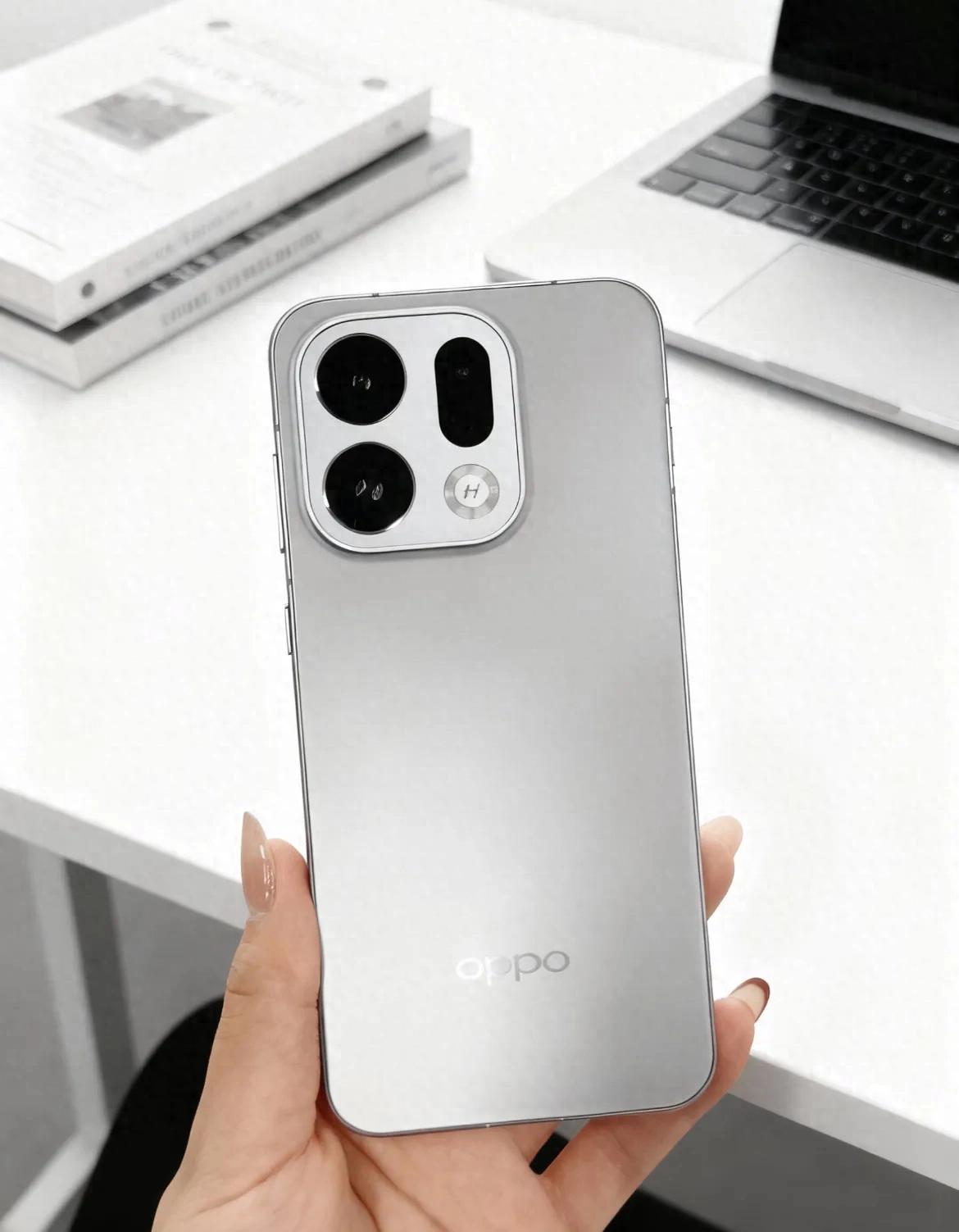 2026手机圈魔幻！小米OPPOvivo忍痛3大决定，你还换吗？