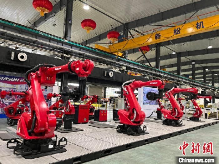 （高质量发展调研行）解码新松如何助推辽宁制造业加快转型升级