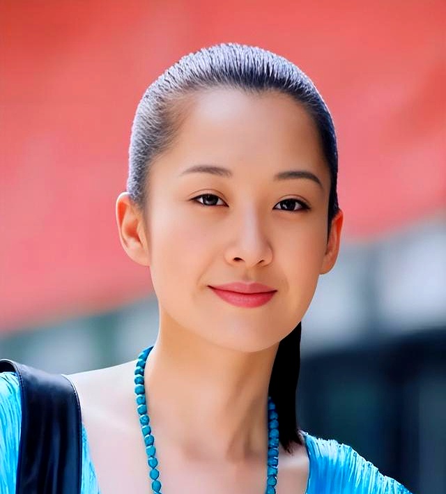 被称女人中极品的许晴，为何56岁还单身？