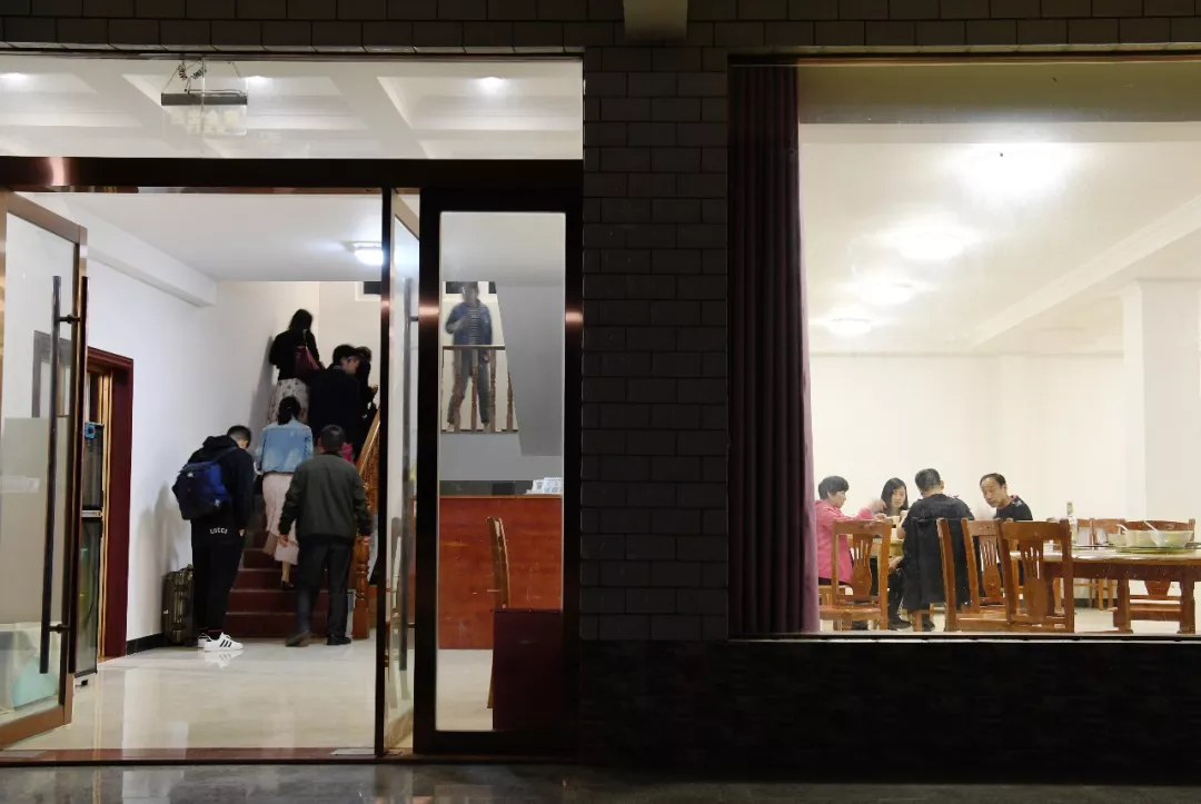 远在深山有人寻！皖南这个小山村”小鸡变凤凰“