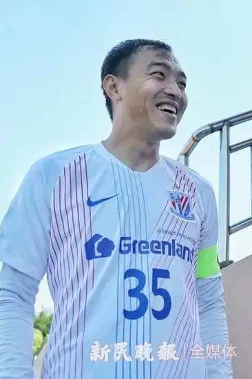 “资深”段子手、队内“老大哥” 原来你是这样的冯潇霆