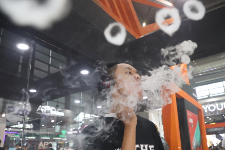 9问电子烟：有多暴利？谁来监管？会否全面禁售？