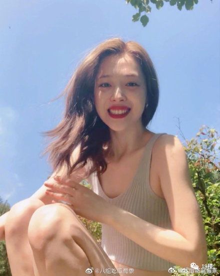 突发！25岁韩国女艺人崔雪莉去世，疑似自杀，生前患有严重抑郁症