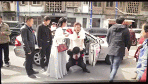 搞笑图：千万不能和胖子玩的一个游戏！