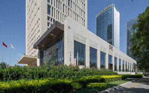 +4.05%与-12.7亿巅峰碰撞：中国建筑明天是反弹拉升还是深度调整