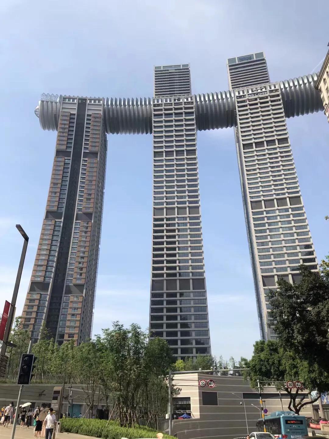 +4.05%与-12.7亿巅峰碰撞：中国建筑明天是反弹拉升还是深度调整