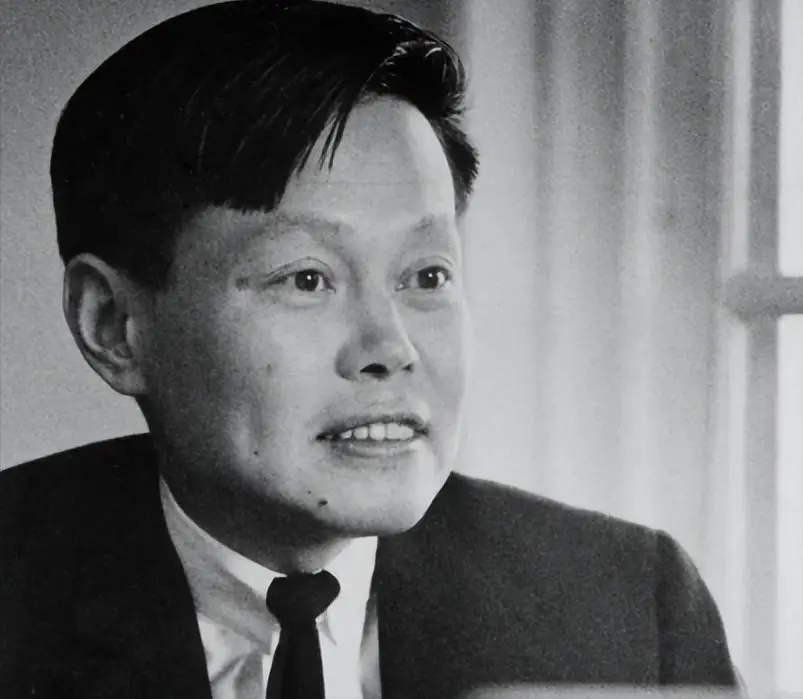 杨振宁先生去世，翁帆首次发声，49岁无儿无女，何去何从早有答案