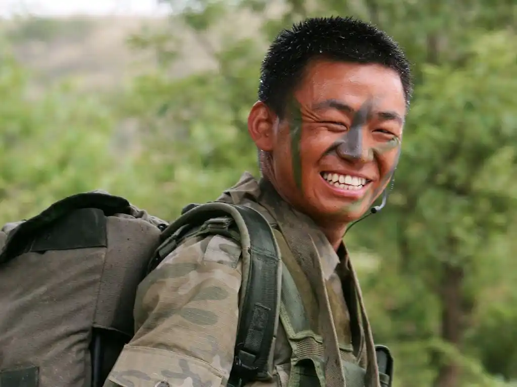 专访｜康洪雷：15年了，为什么我们忘不了《士兵突击》？