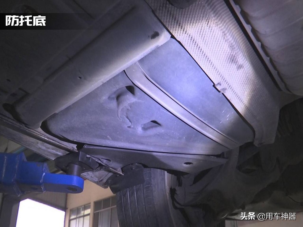 到底要不要喷底盘装甲？维修技师：除了防锈还有这些功能