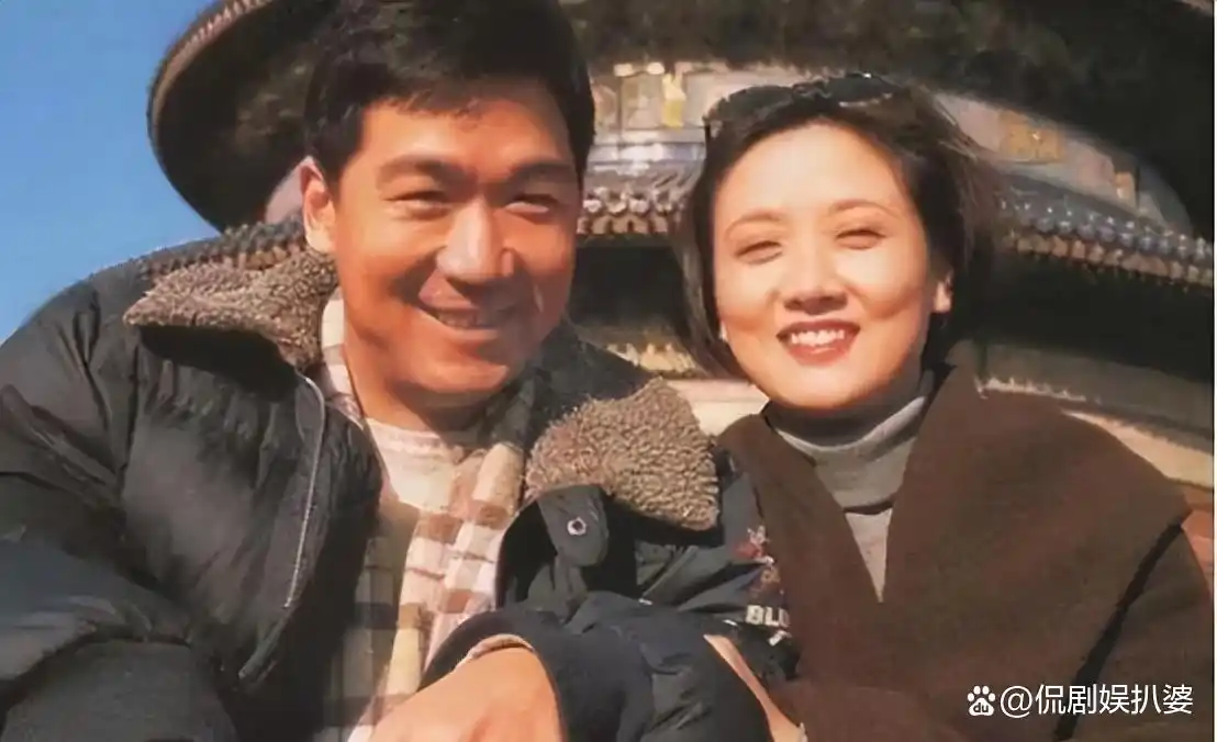 张国立与罗秀春离婚34年：他再婚有烦恼，她至今单身牵挂儿子