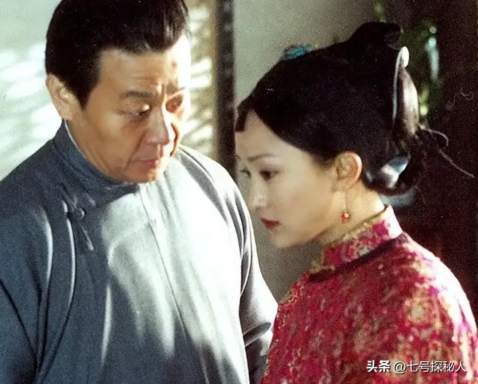 一妻一妾住楼上楼下，三人一同生活30多年，71岁的寇世勋太离谱