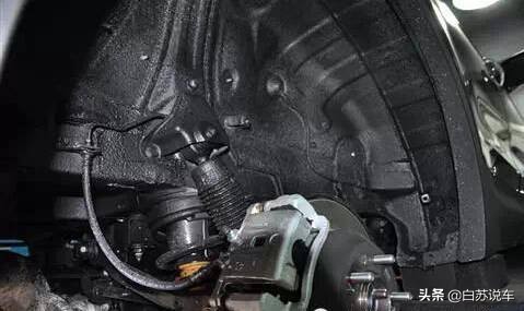 浅谈汽车底盘装甲的作用，了解这四大点，选好底盘装甲并不难