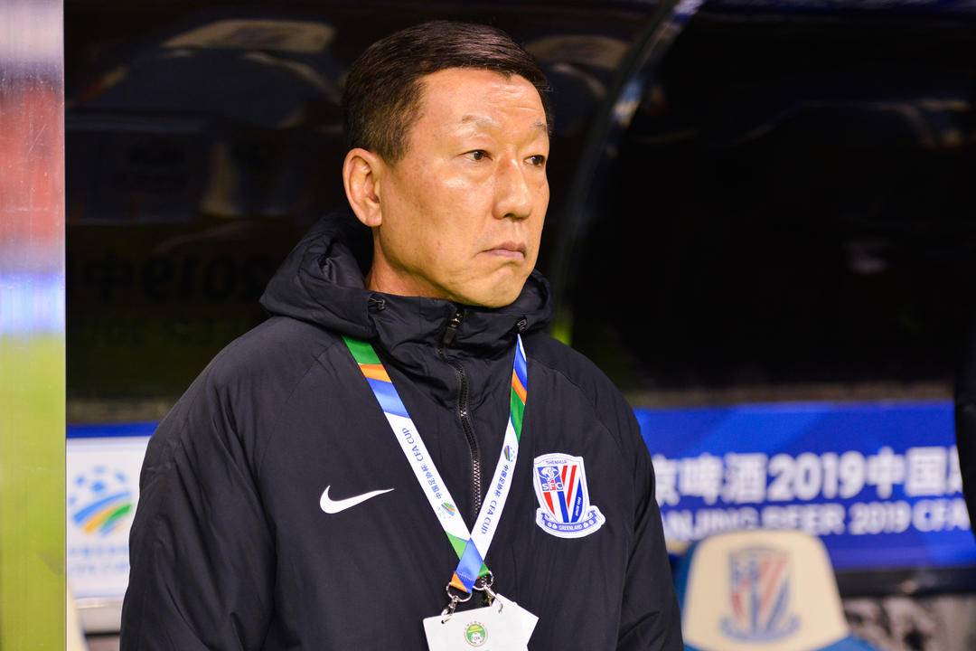 放弃4500万薪水，韩国铁帅崔康熙何以主动请辞？