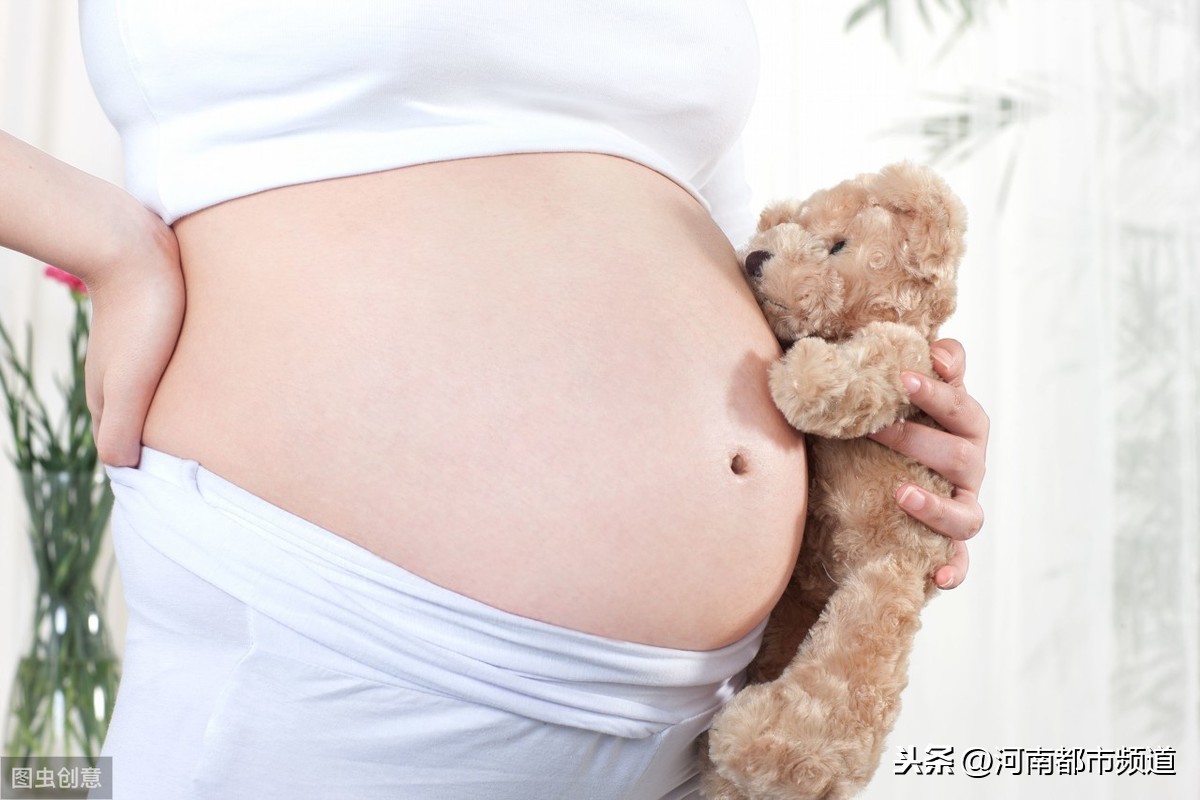二胎妈妈怀10.4斤“巨大儿”，不听建议坚持顺产！结果出现胎心减速！