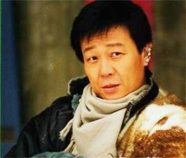 演员寇世勋：两个妻子和谐的背后，全靠我楼上楼下来回跑