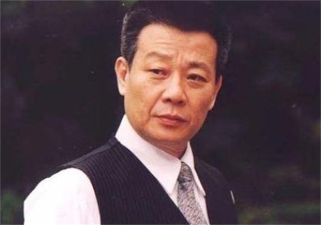 演员寇世勋：两个妻子和谐的背后，全靠我楼上楼下来回跑