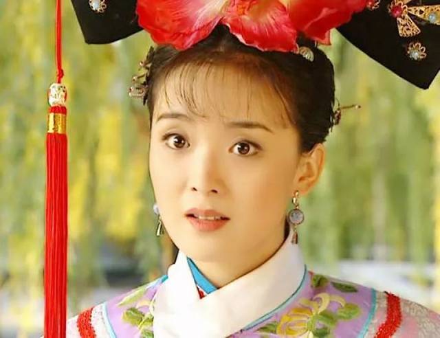 “晴格格”王艳：丈夫比她大11岁，25年豪门婚姻，带给她多少委屈